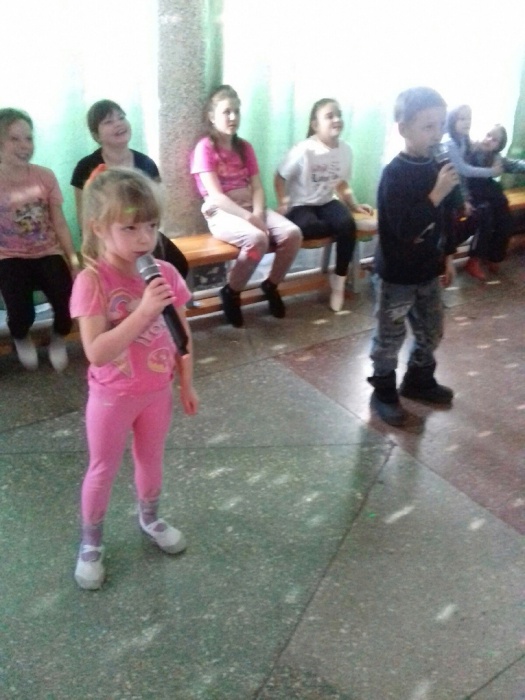 Развлекательная программа для детей «Мы танцуем и поём» ,0+